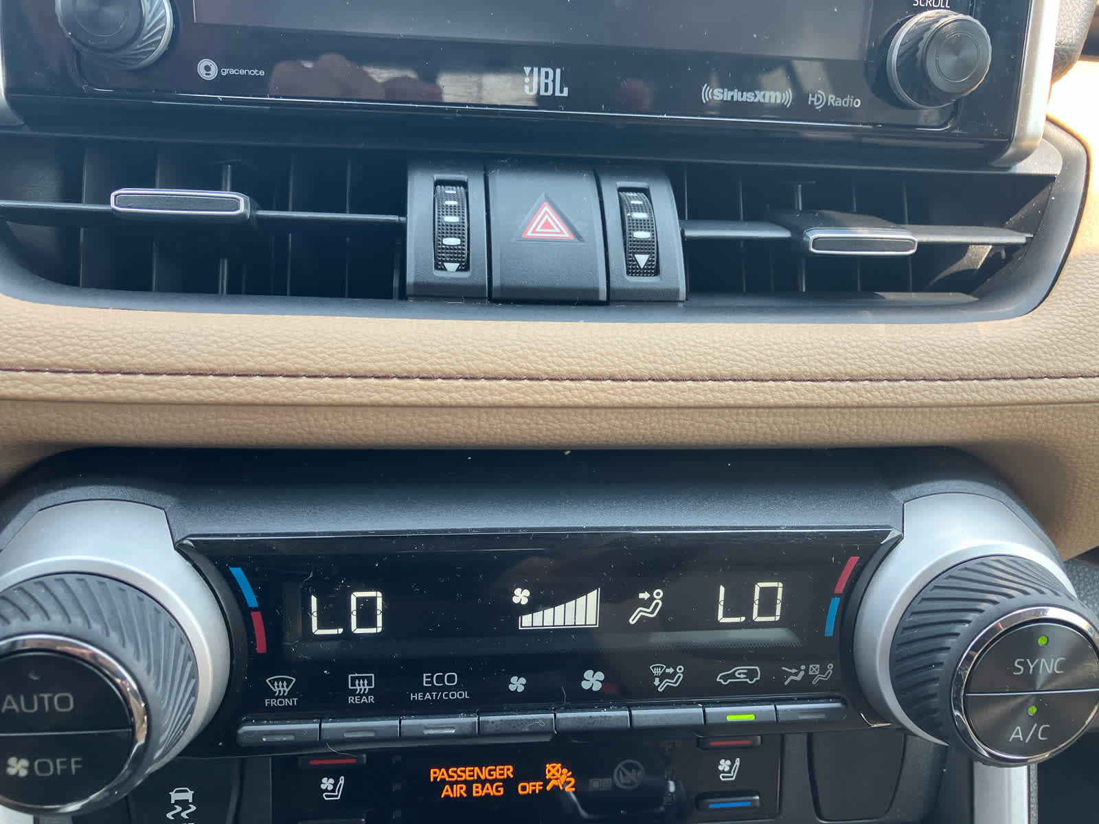 Certified 2020 Toyota RAV4 Limited AWD/4WD image 28