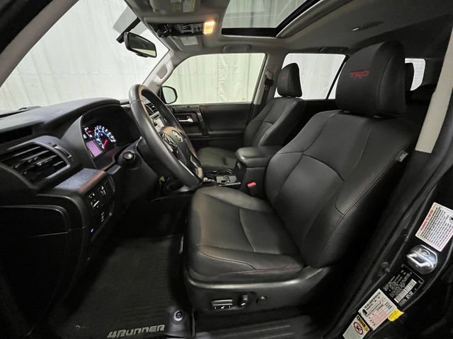 Certified 2019 Toyota 4Runner TRD Off-Road Premium AWD/4WD image 10