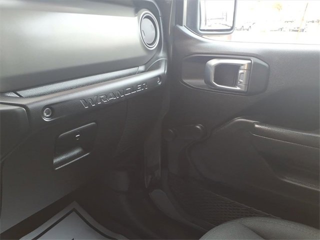 Used 2022 Jeep Wrangler Unlimited Sport image 24