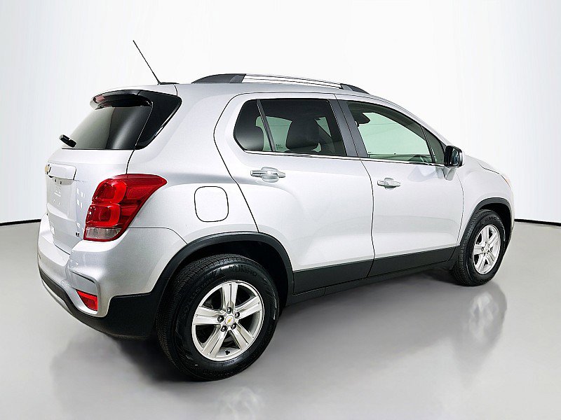 Used 2019 Chevrolet Trax LT w/ LT Convenience Package image 7