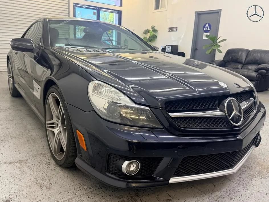 Used 2011 Mercedes-Benz SL 63 AMG image 1