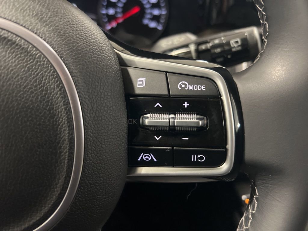 Certified 2023 Kia Sorento S image 62