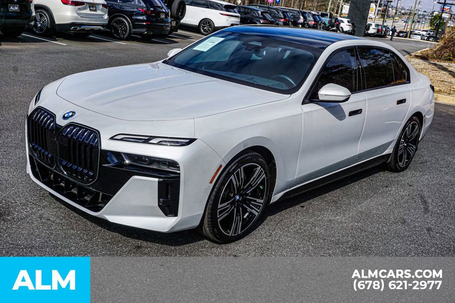 Used 2025 BMW i7 eDrive50 w/ M Sport Package RWD image 16