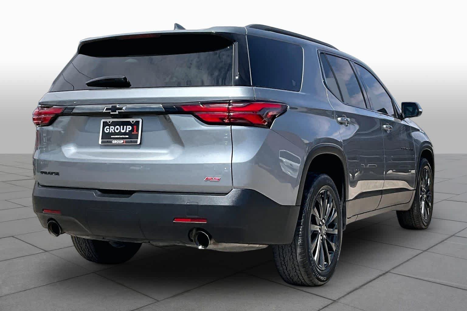 Used 2023 Chevrolet Traverse RS w/ LPO, Floor Liner Package FWD image 13