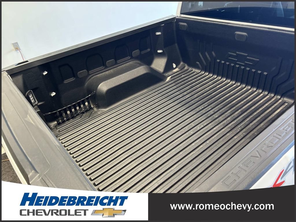 Certified 2024 Chevrolet Silverado 1500 LT AWD/4WD image 34