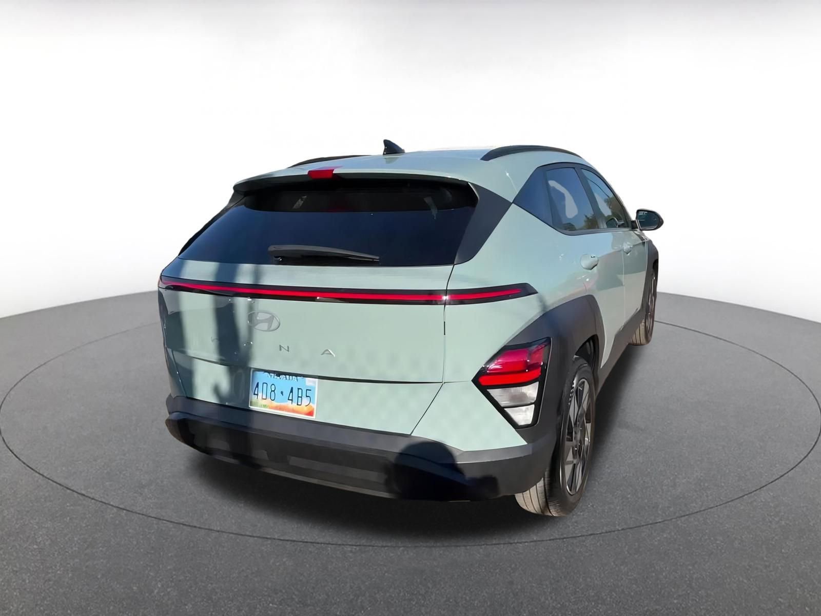 Used 2025 Volkswagen Atlas SE image 14