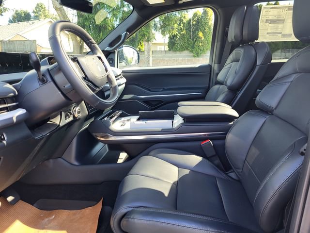 New 2026 Lincoln Navigator Reserve w/ Jet Appearance Package AWD/4WD image 14