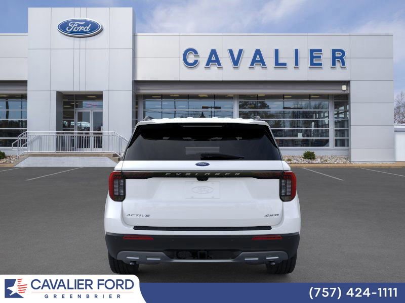 Used 2025 Ford Explorer Active w/ Active Comfort Package image 5