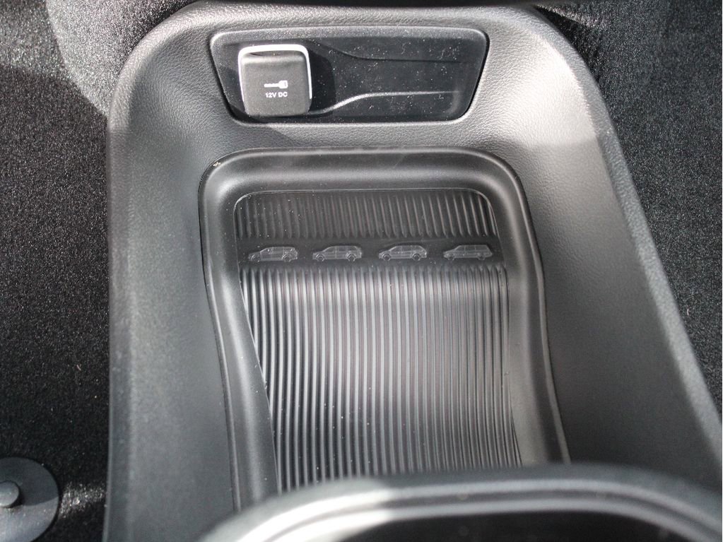 New 2026 Chrysler Pacifica Select image 37