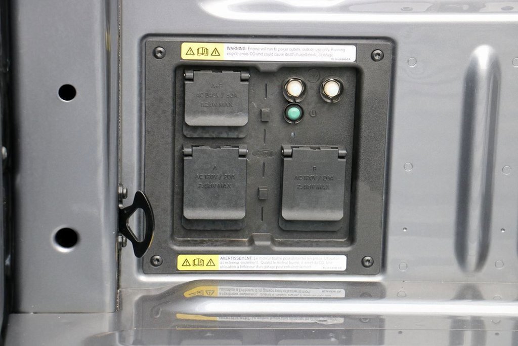 Certified 2024 Ford F150 Lariat w/ FX4 Off-Road Package image 39