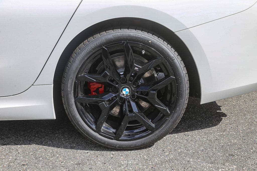 New 2026 BMW 330i Sedan w/ M Sport Package RWD image 8