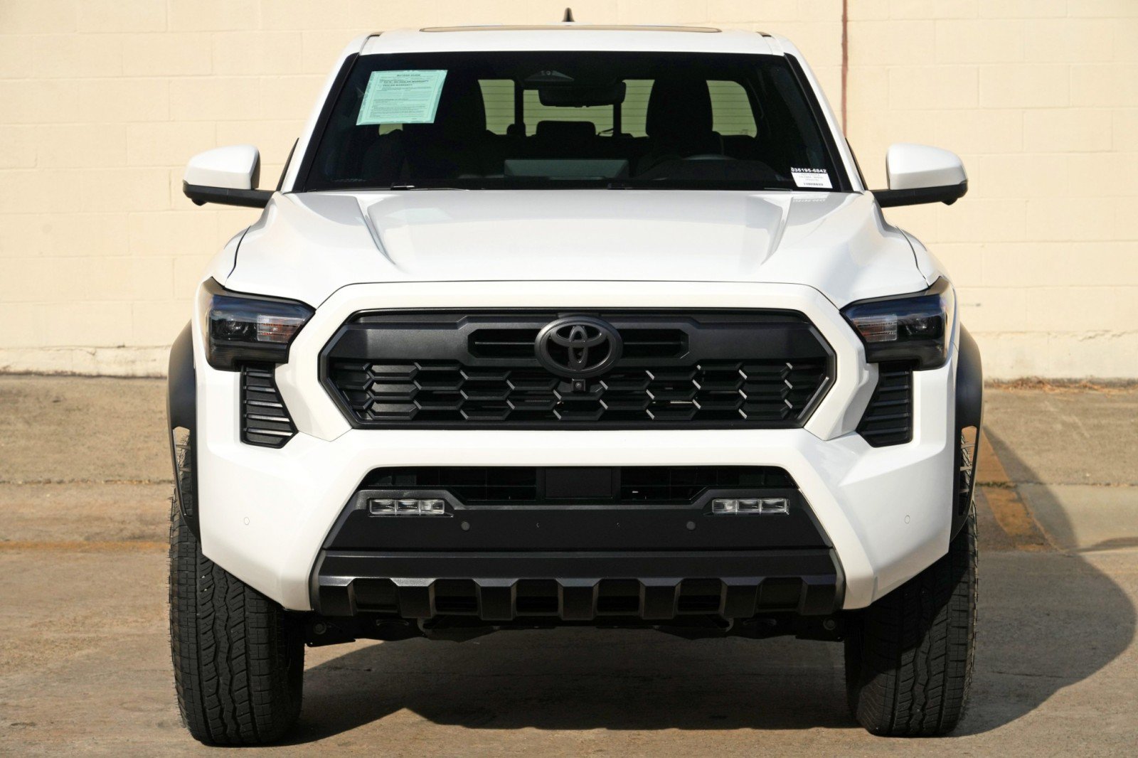 Used 2025 Toyota Tacoma TRD Off-Road w/ TRD Off Road Premium Package AWD/4WD image 48