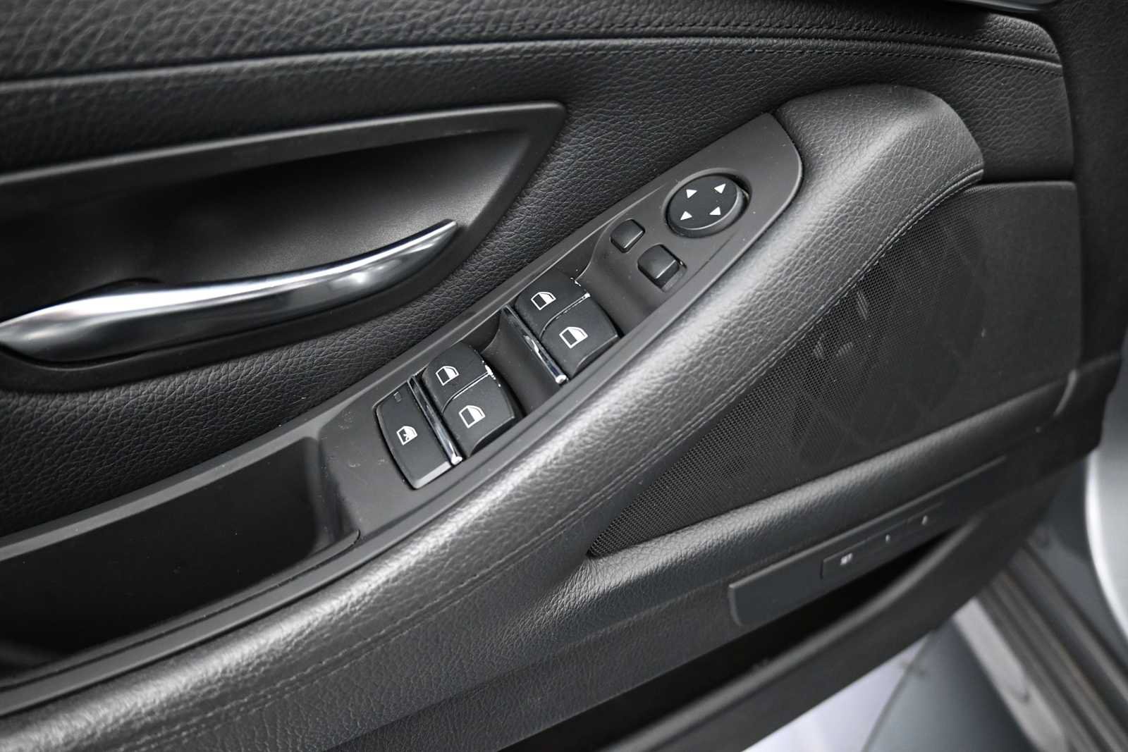 Used 2015 BMW 528i Sedan RWD image 9