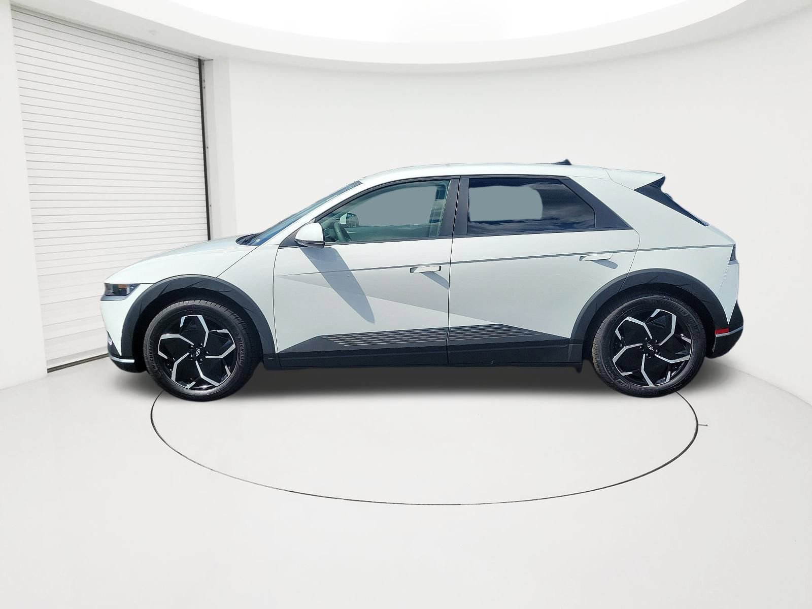 Certified 2024 Hyundai Ioniq 5 SEL image 9