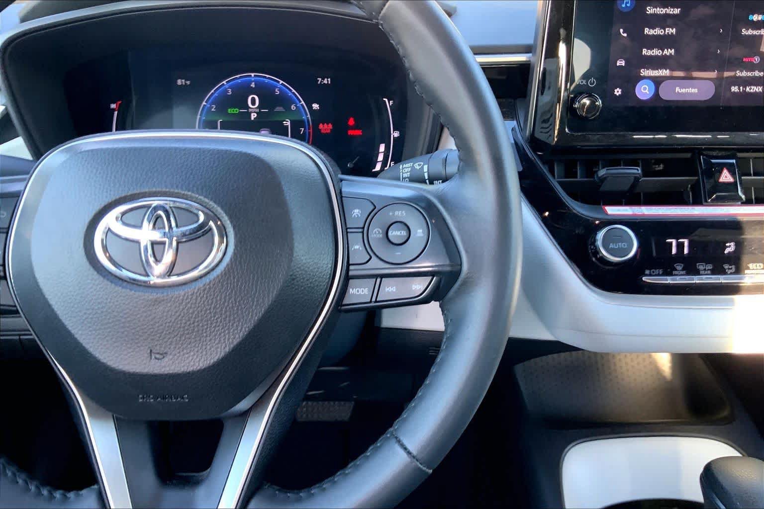Used 2026 Toyota Corolla SE FWD image 24