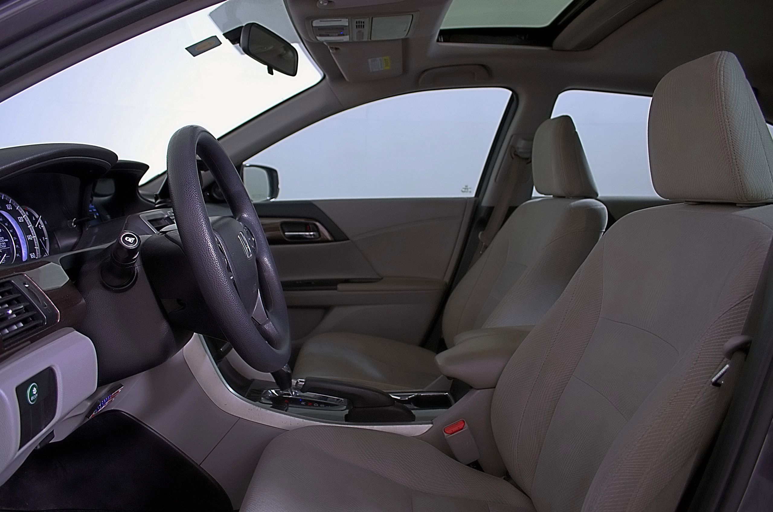 Used 2017 Honda Accord EX image 21