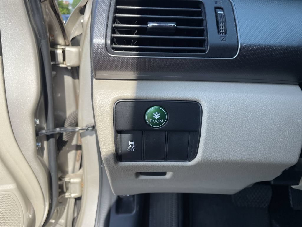Used 2014 Honda Accord LX image 17