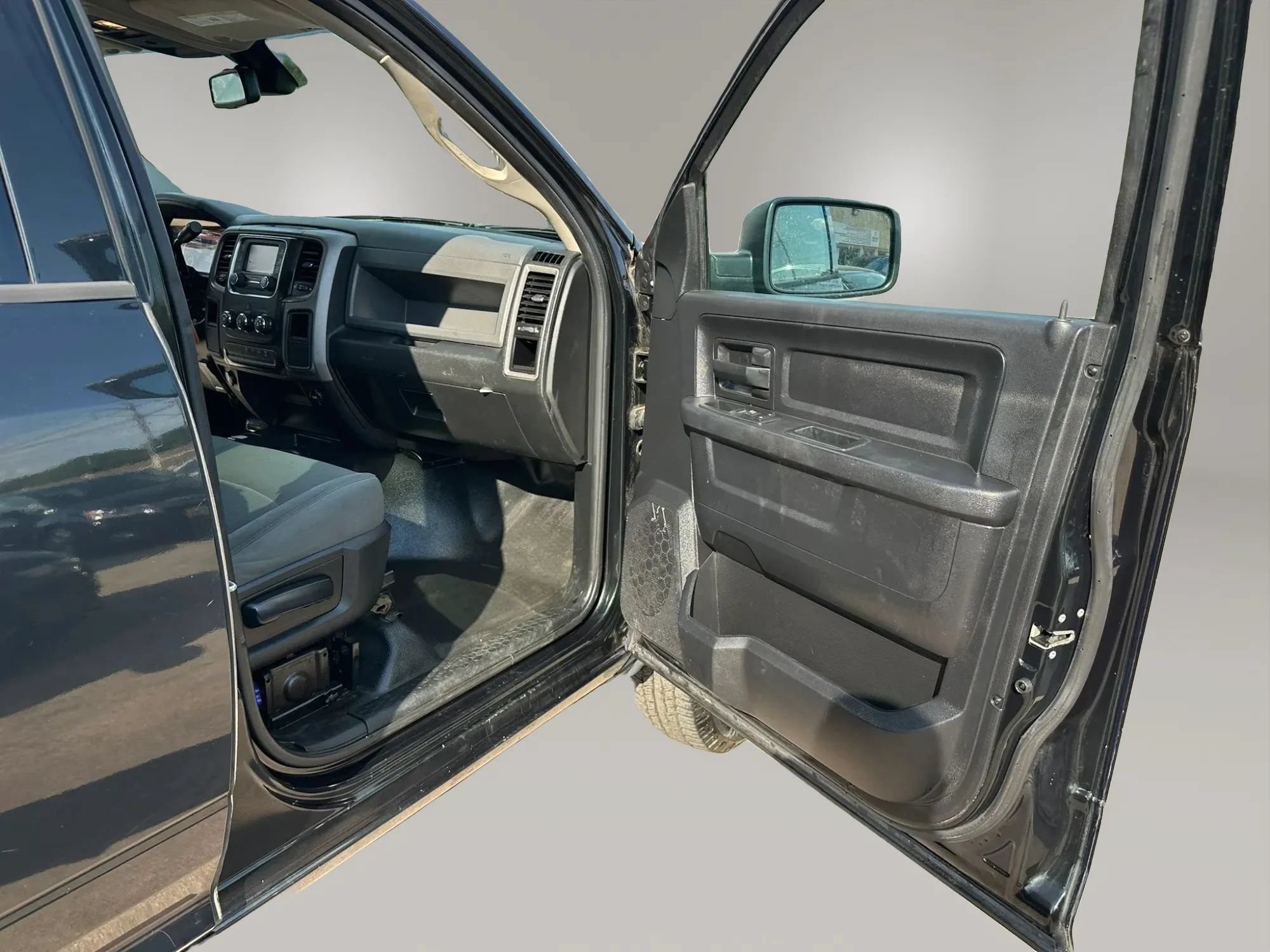 Used 2016 RAM 2500 ST AWD/4WD image 26