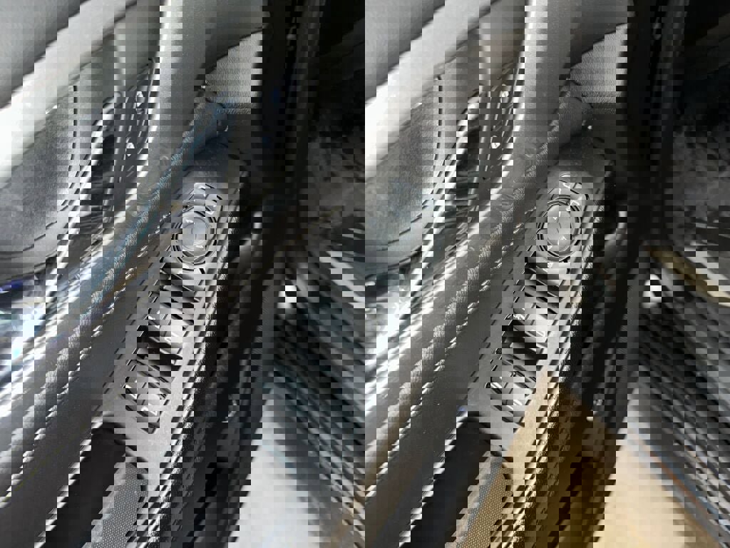 Certified 2023 Chevrolet Traverse LT w/ LPO, Floor Liner Package image 8