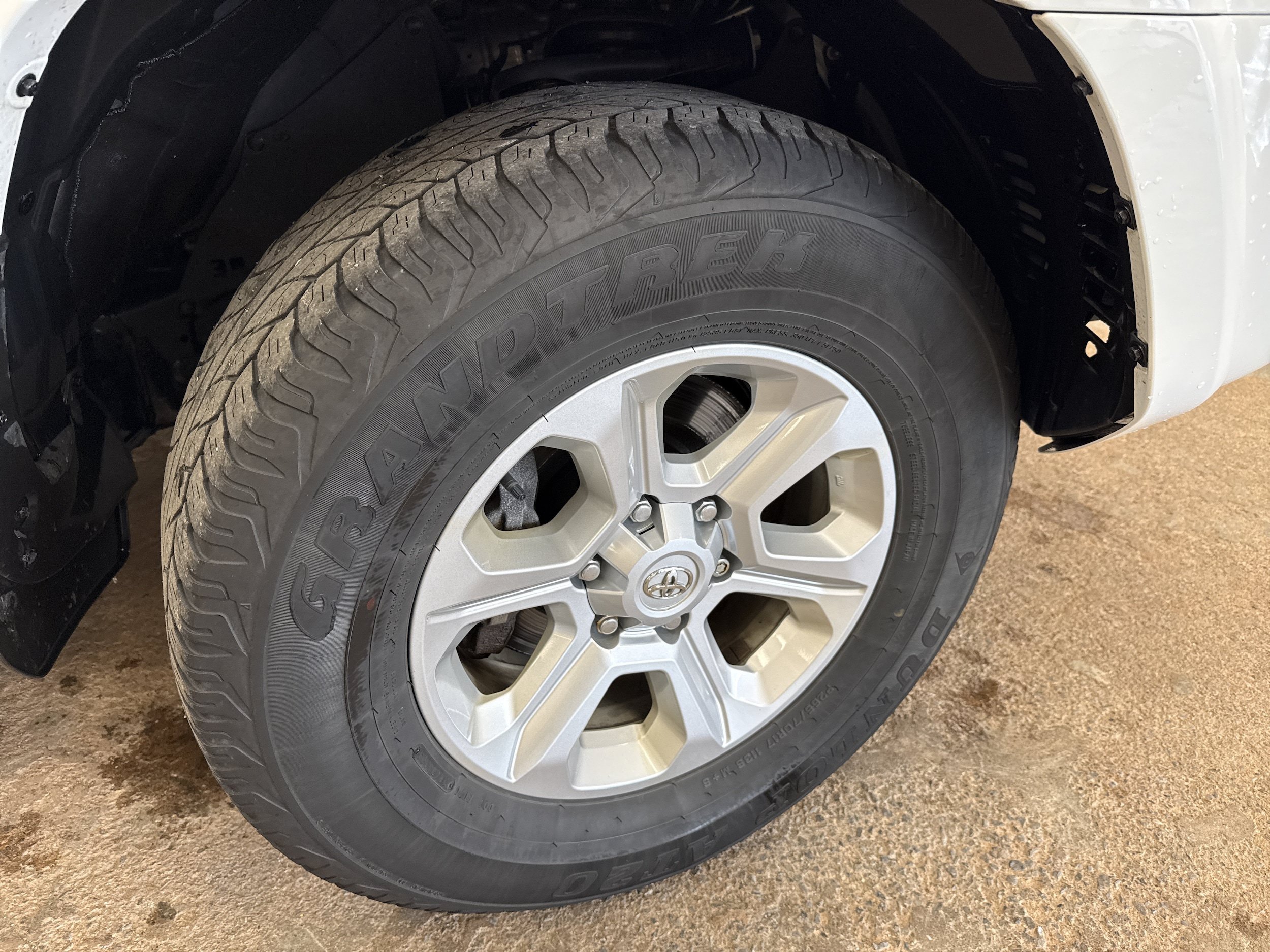 Certified 2024 Toyota 4Runner SR5 Premium w/ Moonroof Package AWD/4WD image 12