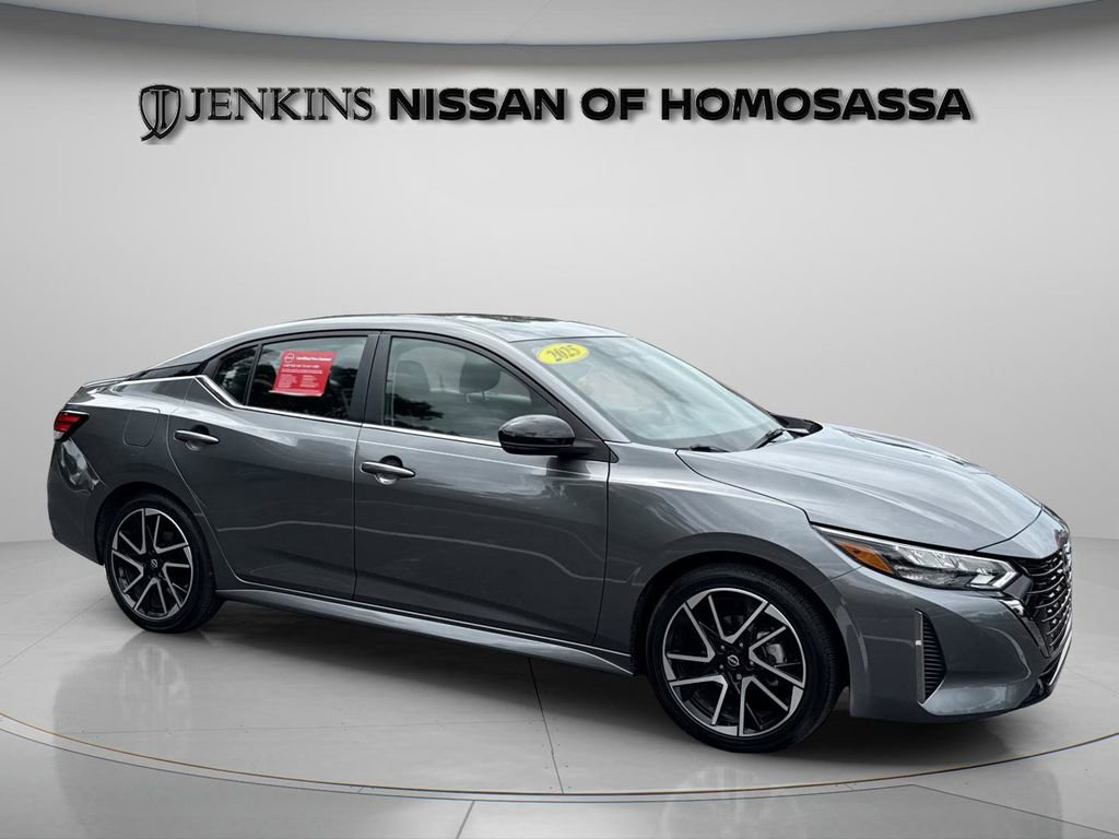 Certified 2025 Nissan Sentra SR image 1