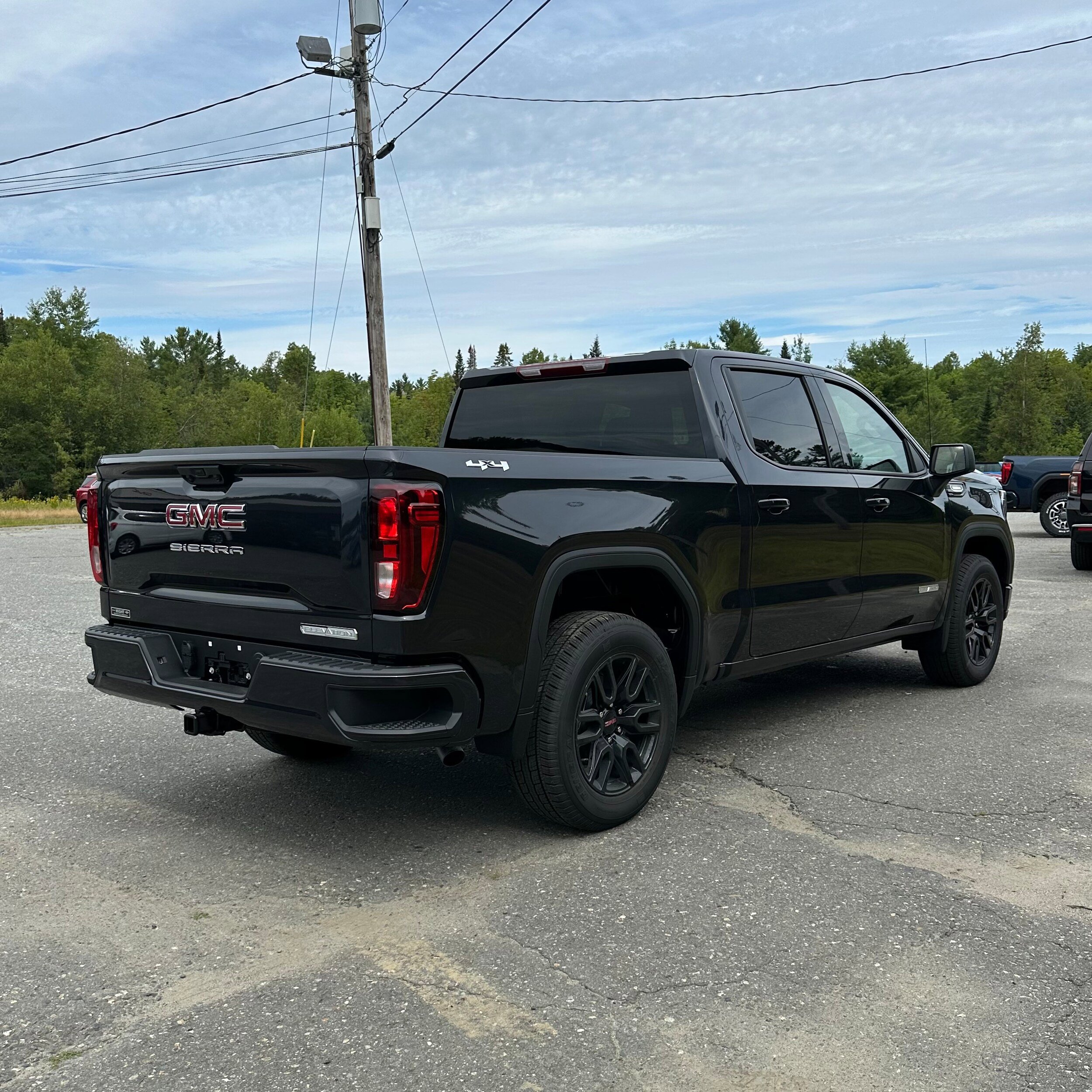 New 2026 GMC Sierra 1500 Elevation AWD/4WD image 3