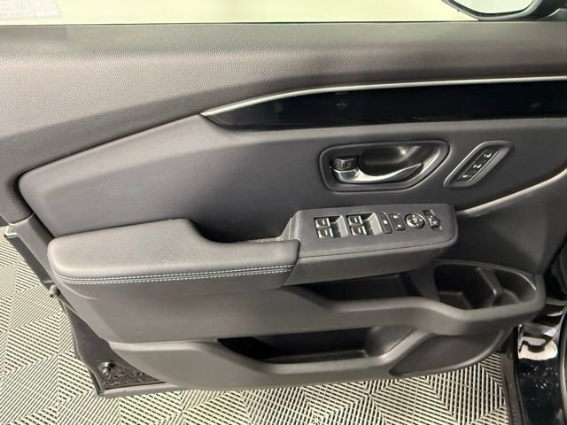 Used 2024 Honda Pilot Touring image 14