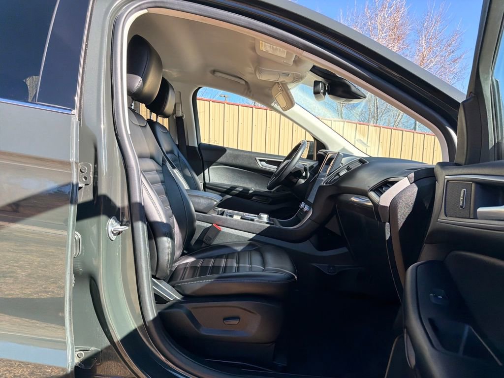 Certified 2024 Ford Edge SEL w/ Convenience Package image 30