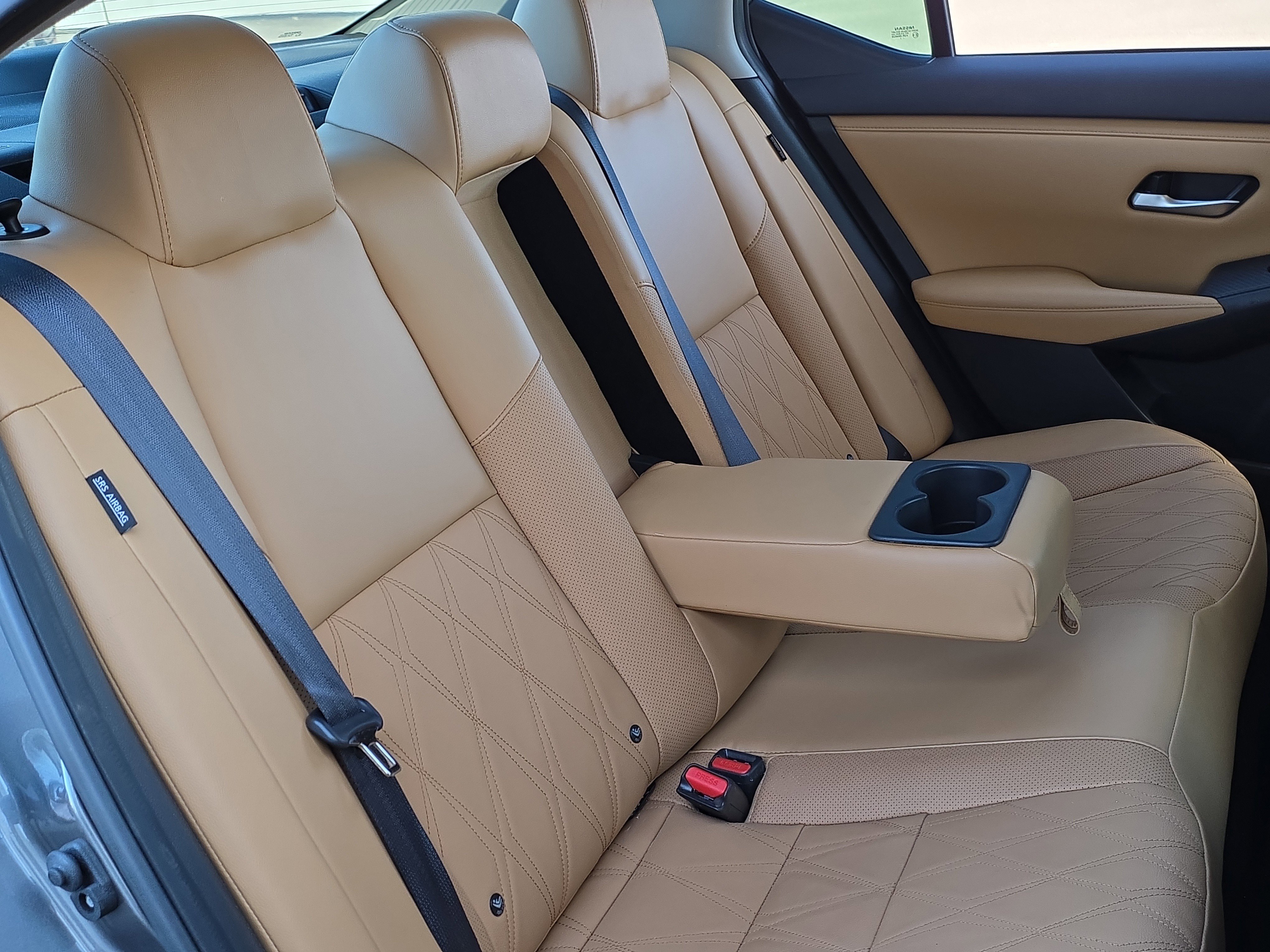 Used 2021 Nissan Sentra SV w/ SV Premium Package image 27