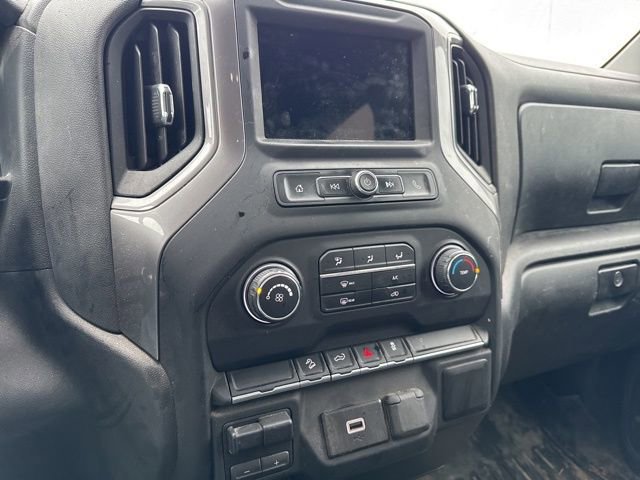 Used 2019 Chevrolet Silverado 1500 Custom Trail Boss w/ Custom Convenience Package image 8