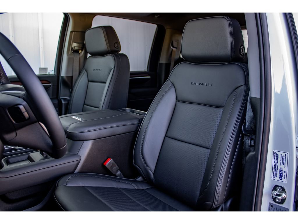 New 2026 GMC Sierra 3500 Denali w/ Denali Reserve Package image 21