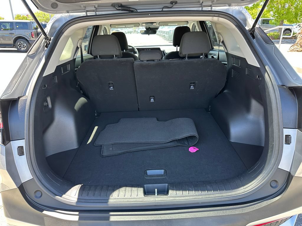 Used 2025 Kia Sportage LX FWD image 22