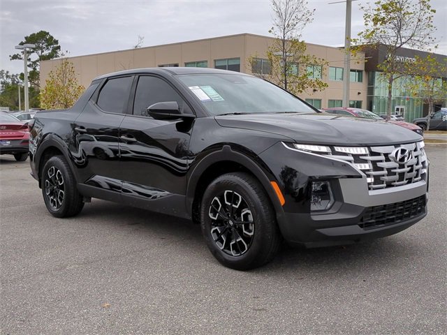 Used 2024 Hyundai Santa Cruz SE image 3