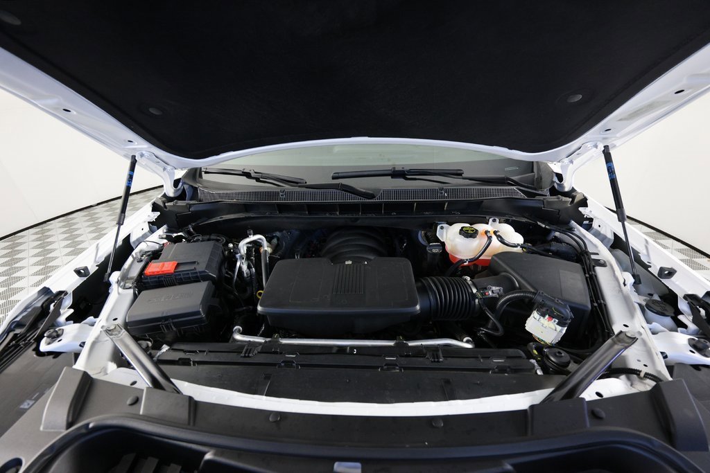 Used 2025 Chevrolet Suburban Z71 w/ Comfort Package image 45