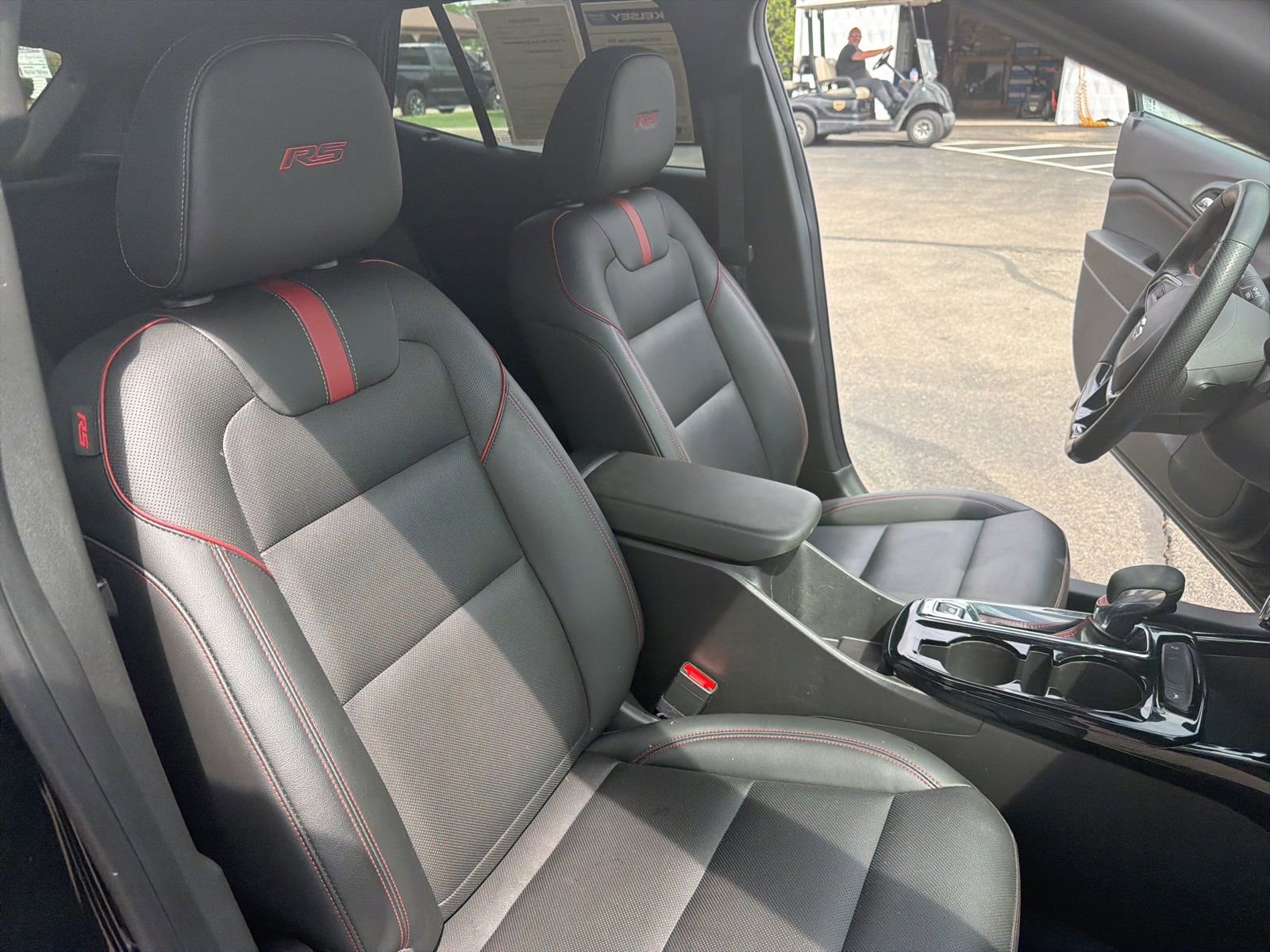 Used 2024 Chevrolet Trax RS w/ Driver Confidence Package image 28