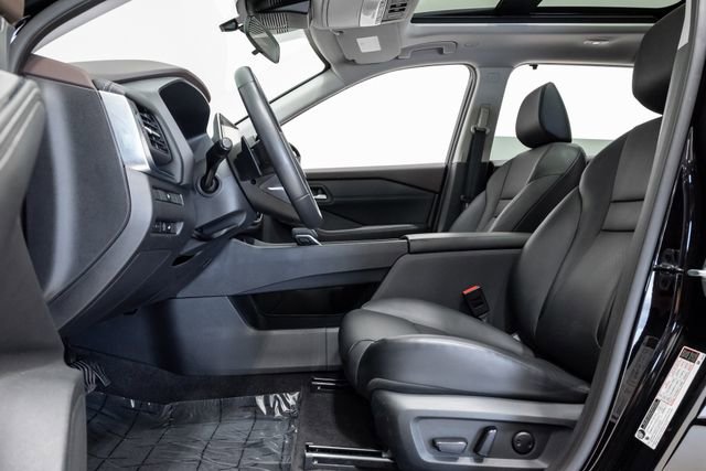 Used 2023 Nissan Rogue SV w/ SV Premium B Package image 12