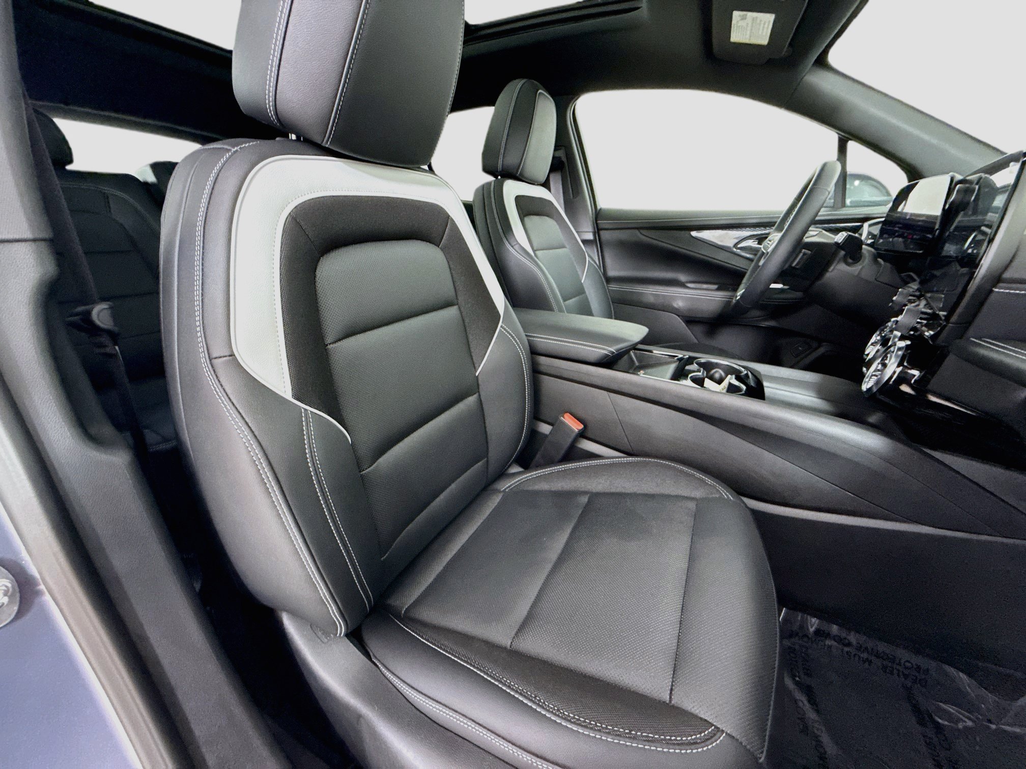 New 2024 Chevrolet Blazer EV LT AWD/4WD image 31