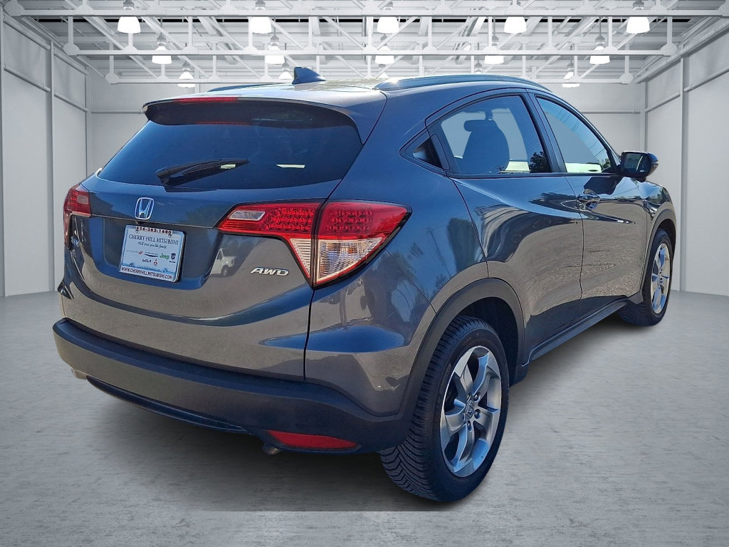Used 2017 Honda HR-V EX-L image 5