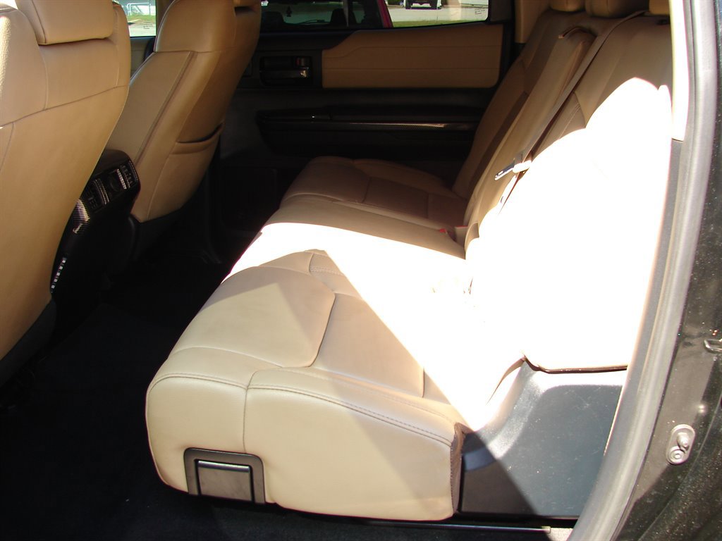 Used 2017 Toyota Tundra Limited image 9