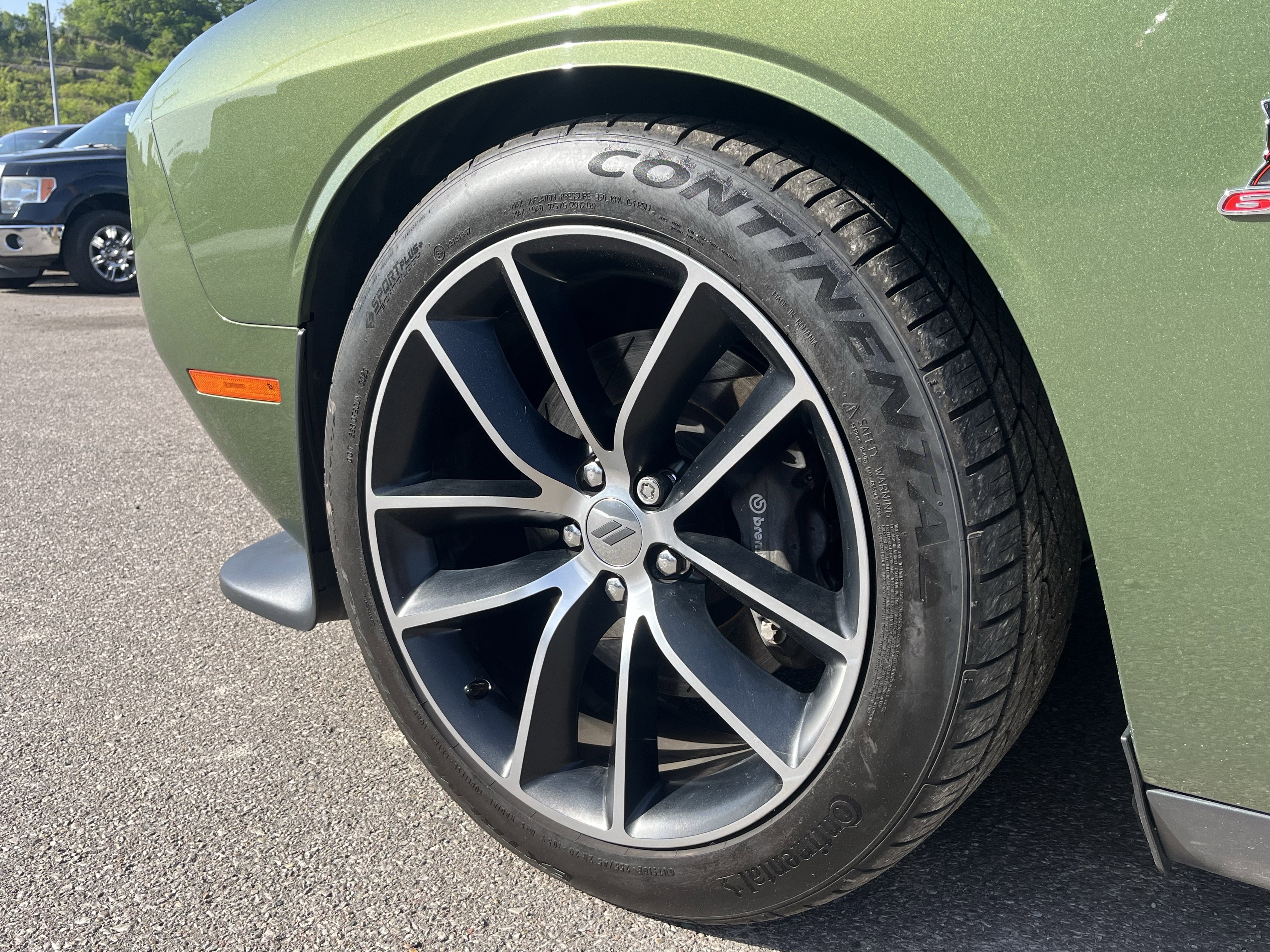 Used 2018 Dodge Challenger R/T Scat Pack w/ Leather Interior Group RWD image 18