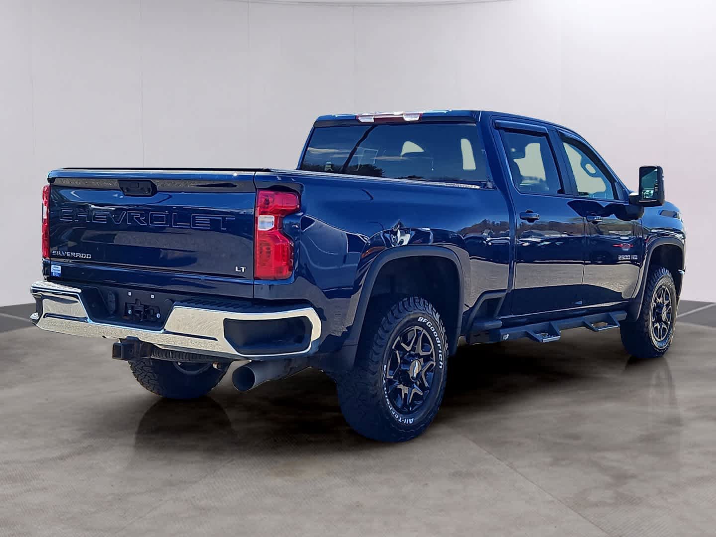 Certified 2022 Chevrolet Silverado 2500 LT w/ Convenience Package AWD/4WD image 4