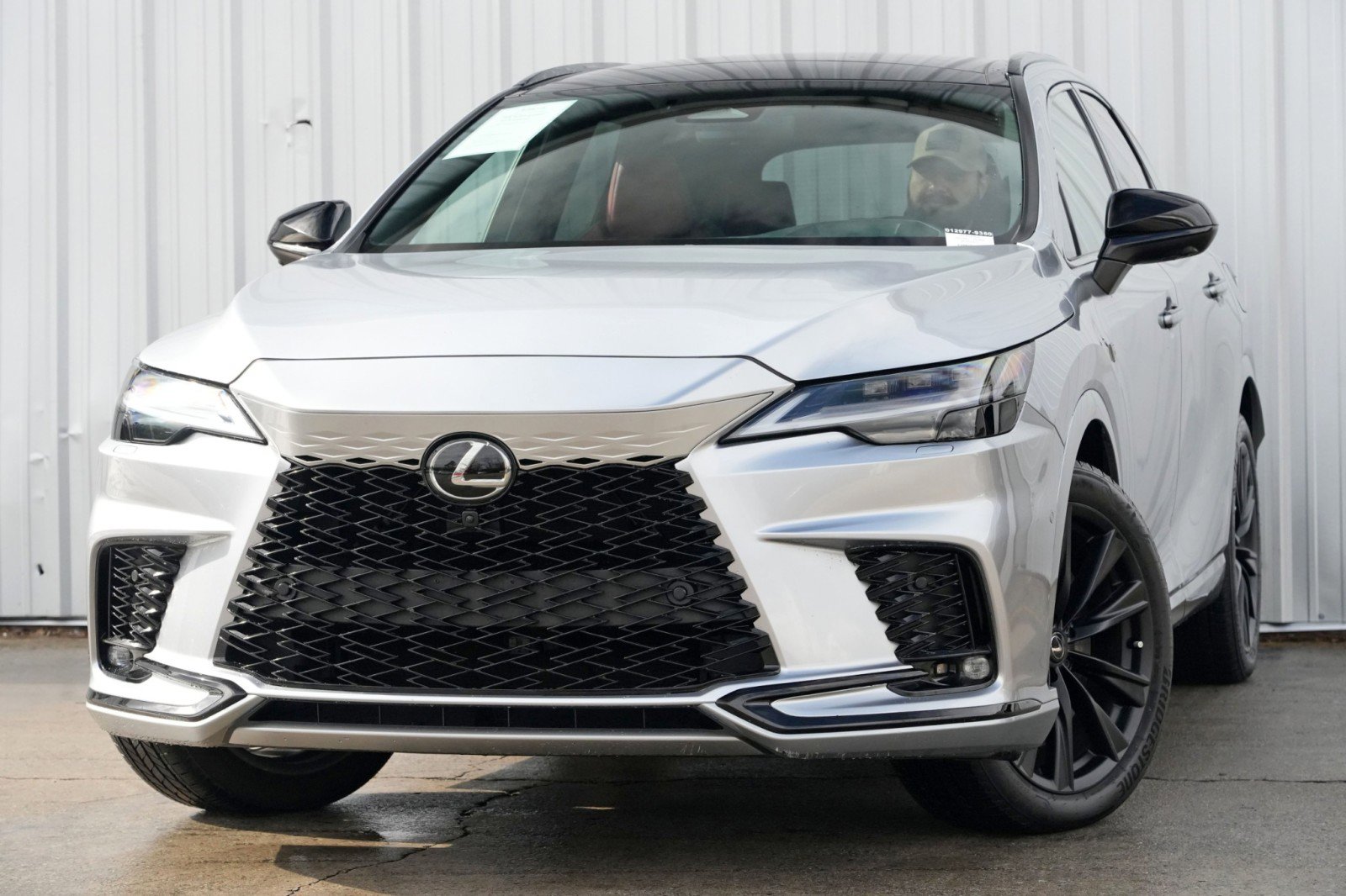 Used 2024 Lexus RX 500h F Sport w/ Convenience Package image 3