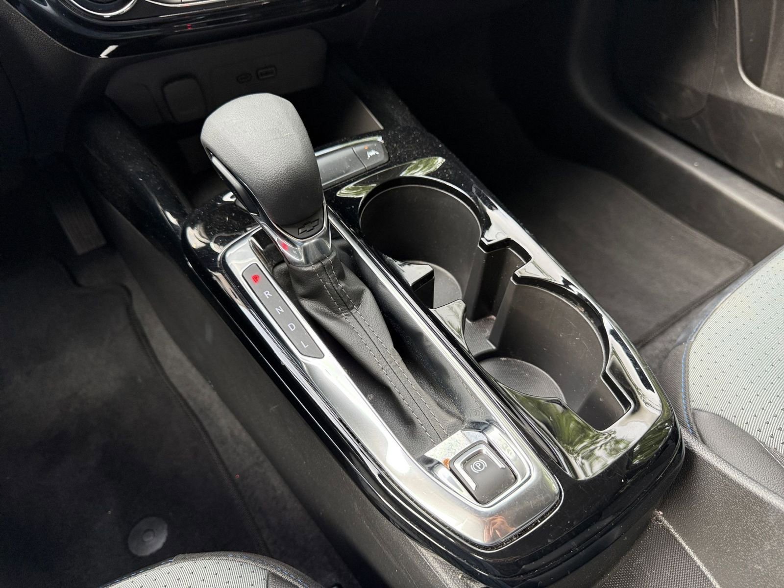 Used 2025 Chevrolet Trax LT image 41