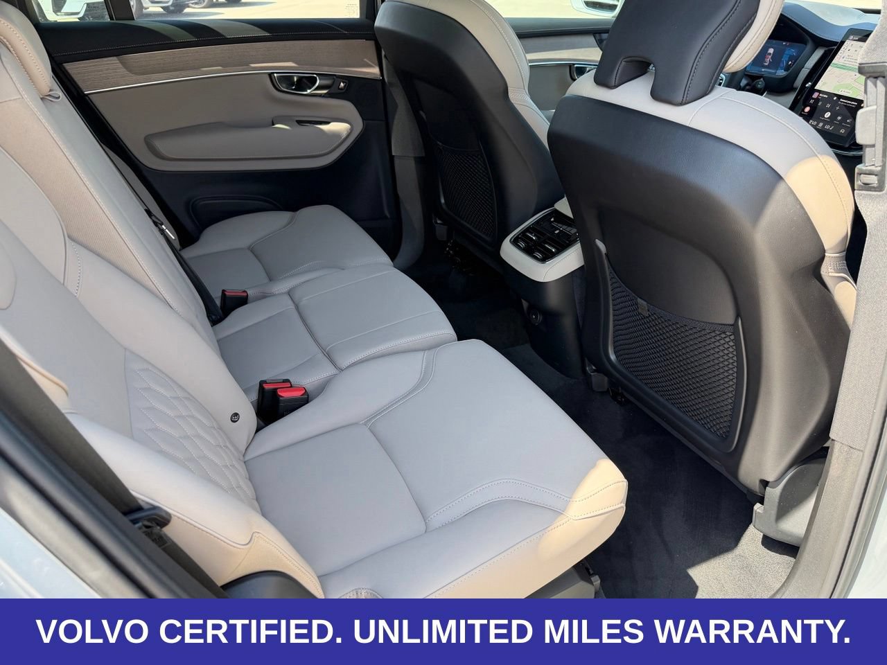 Certified 2026 Volvo XC90 B6 Plus w/ Protection Package Premier AWD/4WD image 31