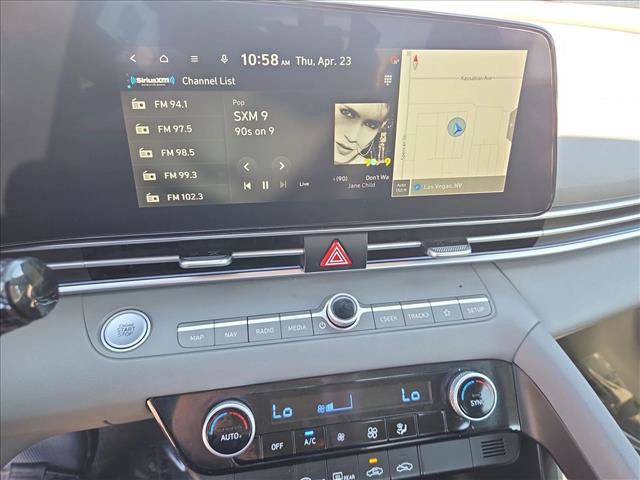 Used 2024 Hyundai Elantra SEL FWD image 15