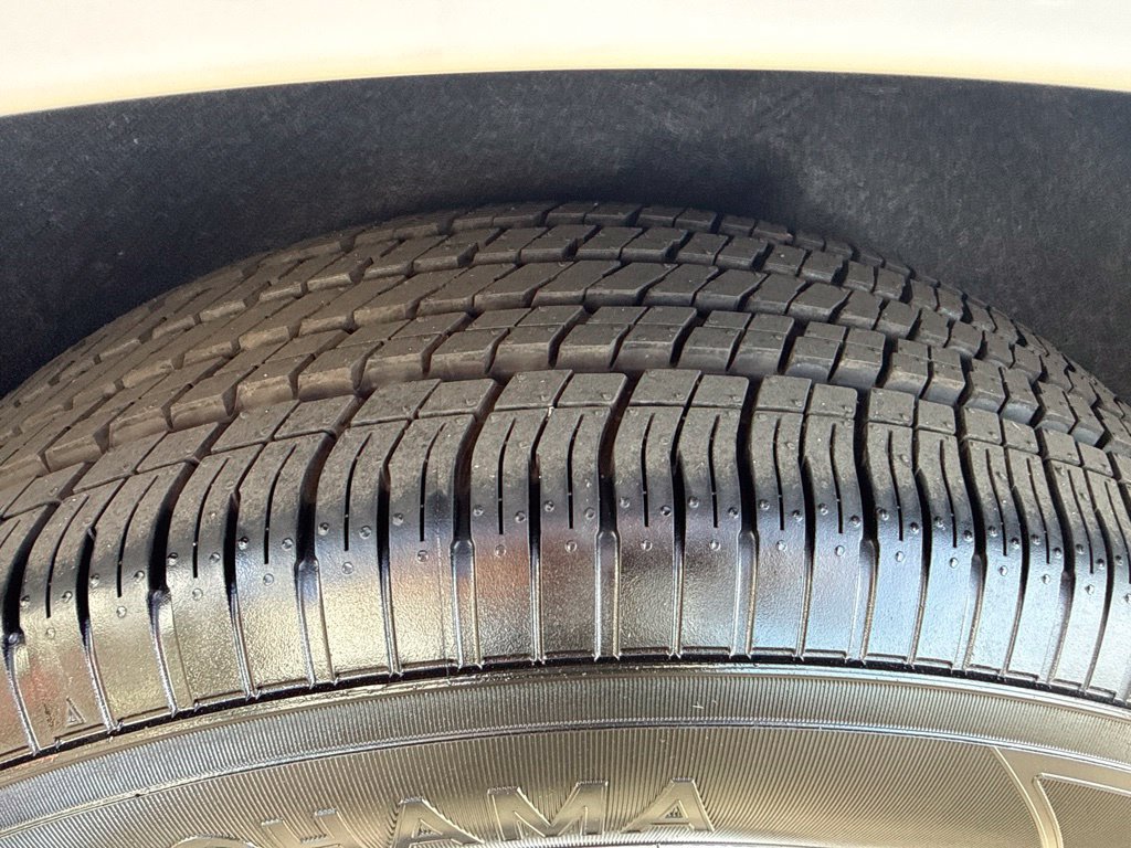 Used 2026 Chrysler Pacifica Select FWD image 11