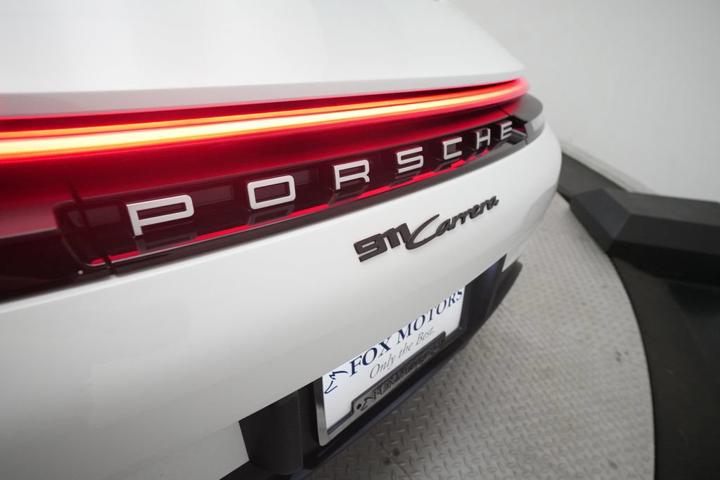 Certified 2025 Porsche 911 Carrera RWD image 29