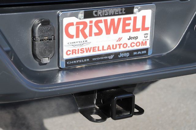 Used 2023 Jeep Gladiator Sport image 7