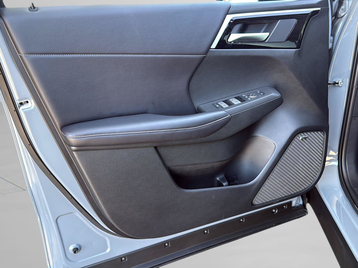 New 2026 Mitsubishi Outlander AWD image 31