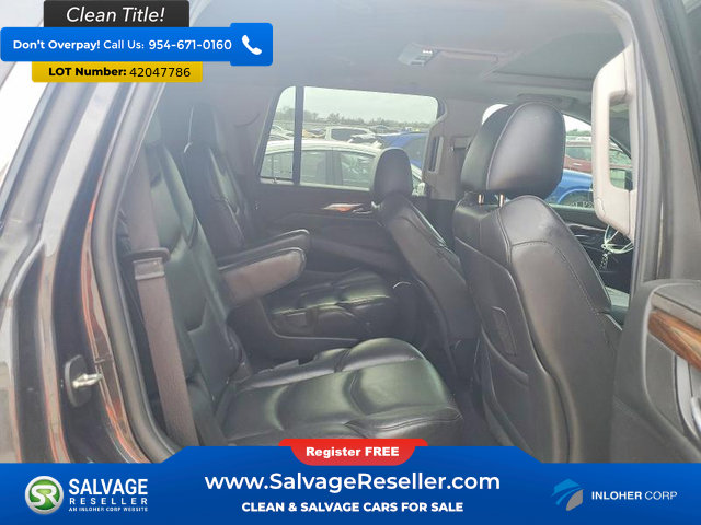 Used 2018 Cadillac Escalade Luxury image 15